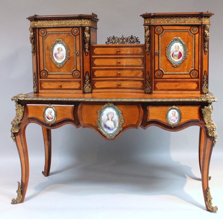 Antiques & Provenance Image