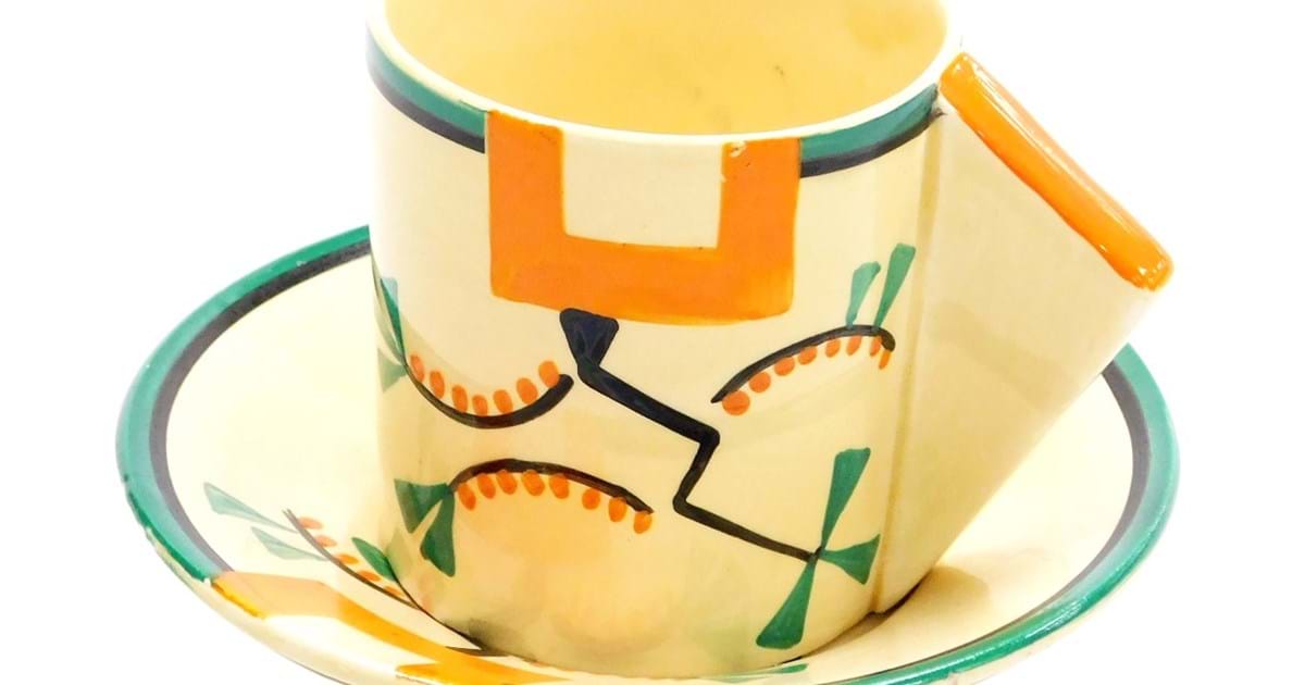 Clarice Cliff Bizarre Ravel pattern Image