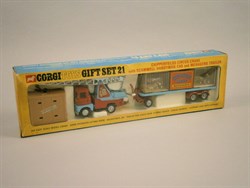 Lot 201 - A Corgi Chipperfield 's Circus Gift Set