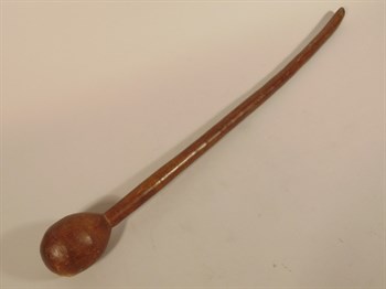 Lot 3001 A late 19thC African rhino horn knobkerrie