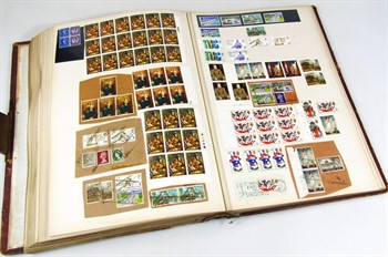 Thumbnail _lot 15-5 19th century collection of photographs and stamps