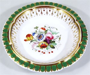 lot 285-1 an early 19th century Davenport bowl or dish