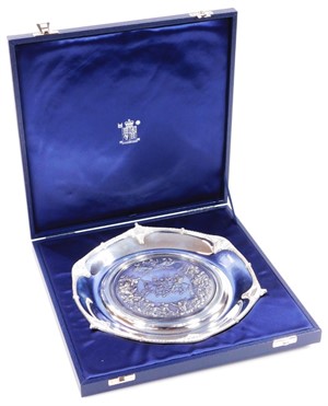 Lot 5 An Elizabeth II silver Royal Mint Classics The Waterloo Salver