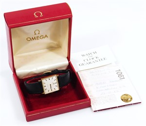 Lot 3 A gentleman's Omega De Ville wristwatch